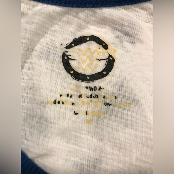 Wonder Woman Classic DC Comics short set pajamas size medium Preowned - Picture 5 of 6